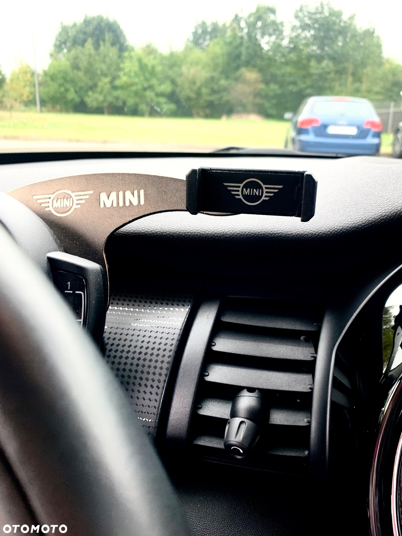 MINI Cooper Standard - 13
