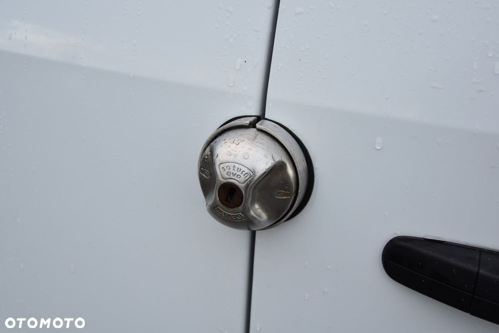 Ford TRANSIT CUSTOM 300 L2H1 - 19