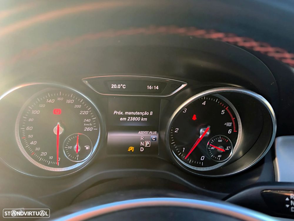 Mercedes-Benz CLA 220 - 13
