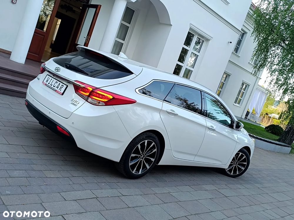 Hyundai i40 Kombi blue 1.7 CRDi DCT Style - 13
