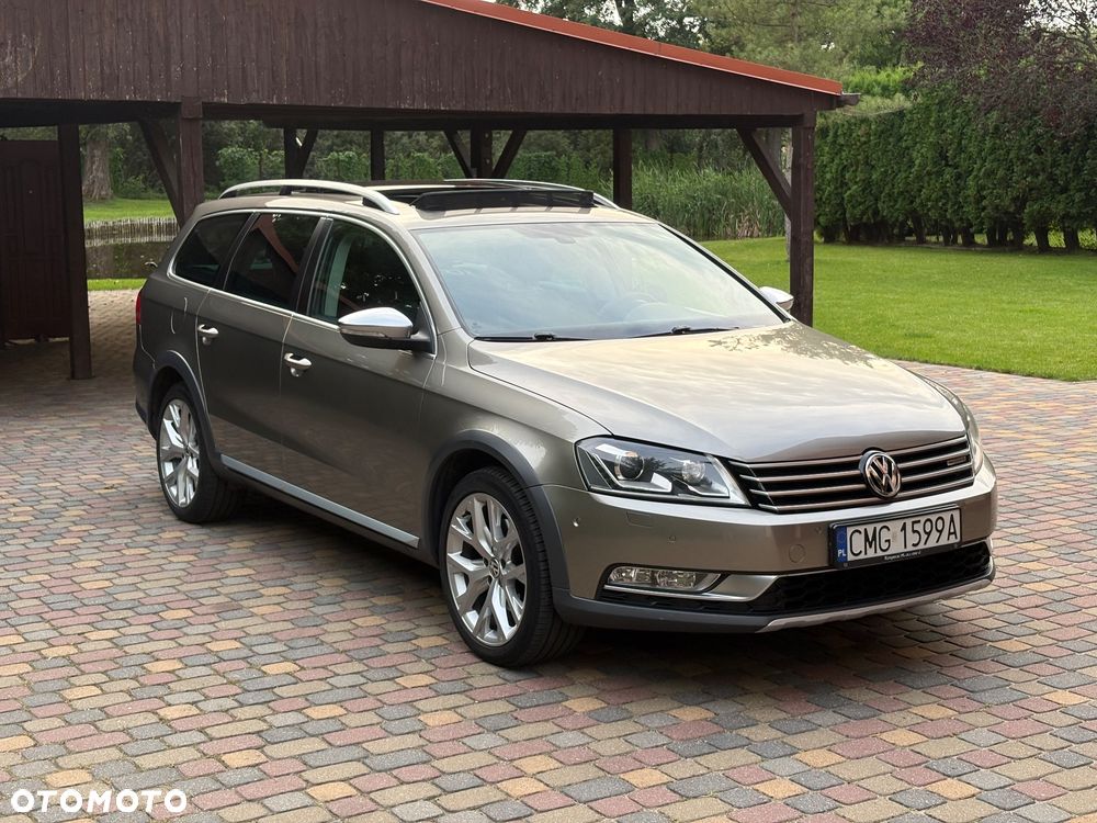 Volkswagen Passat Alltrack - 1
