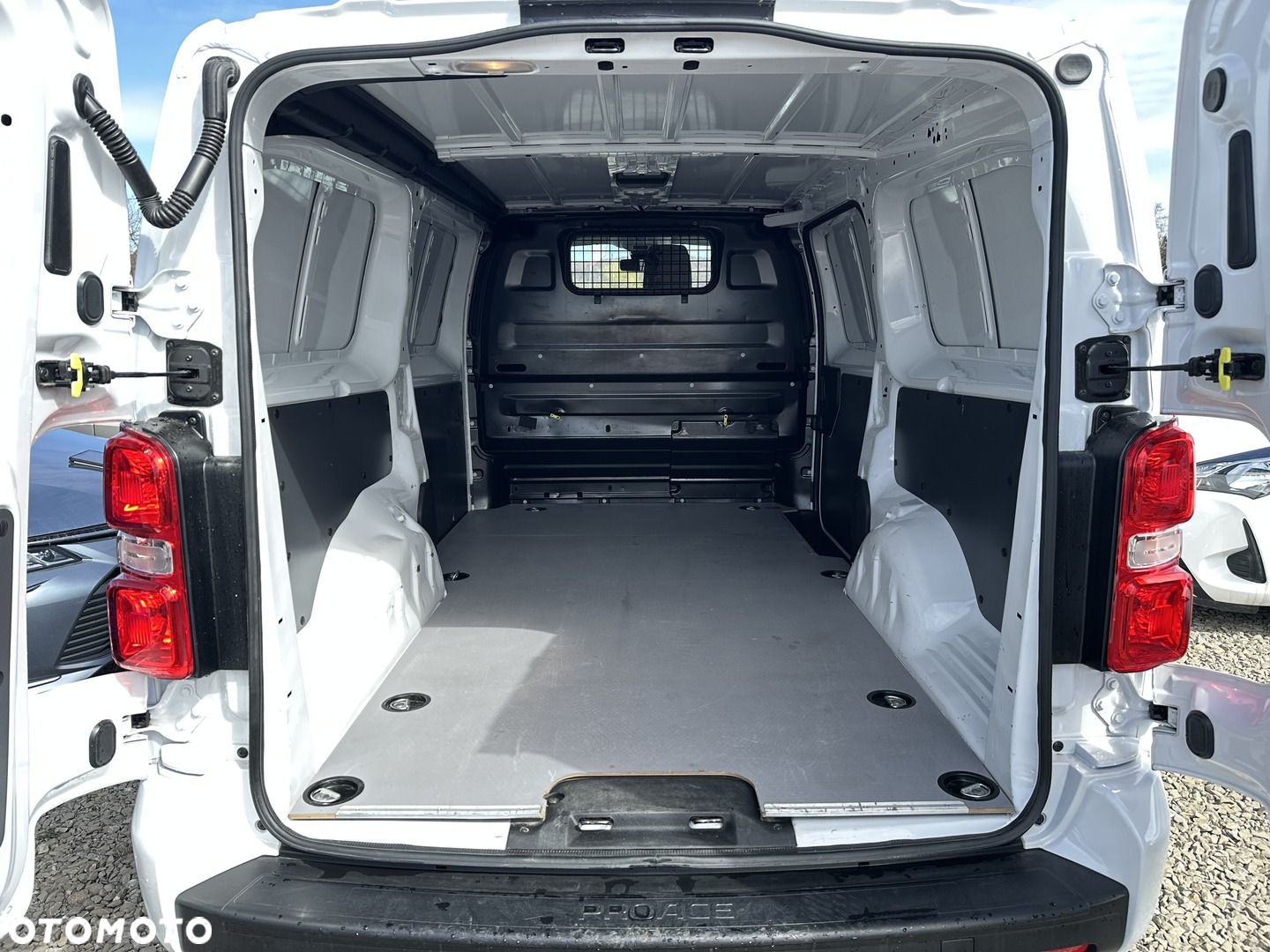 Toyota PROACE - 12