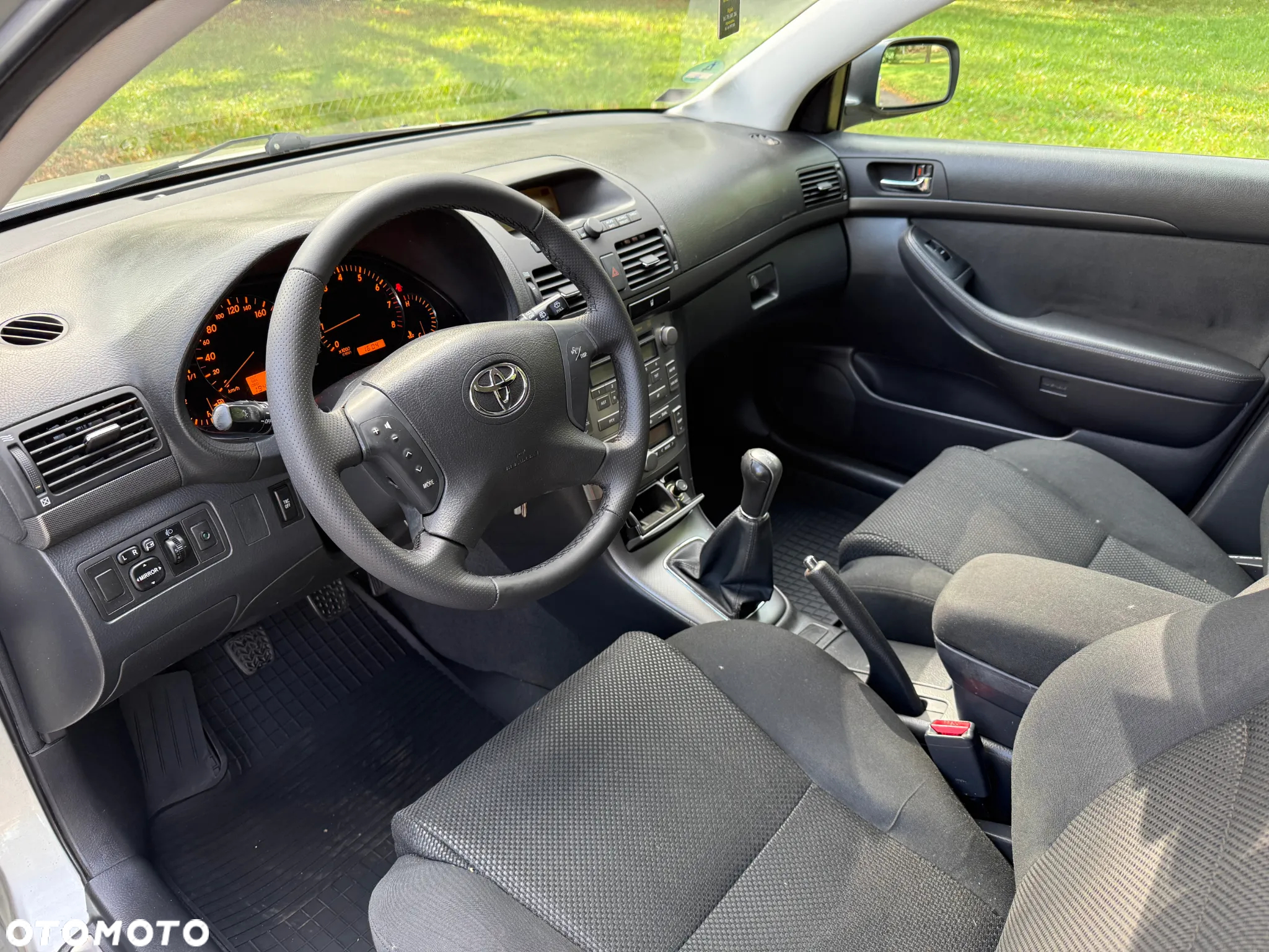 Toyota Avensis 1.8 VVT-i Sol - 13