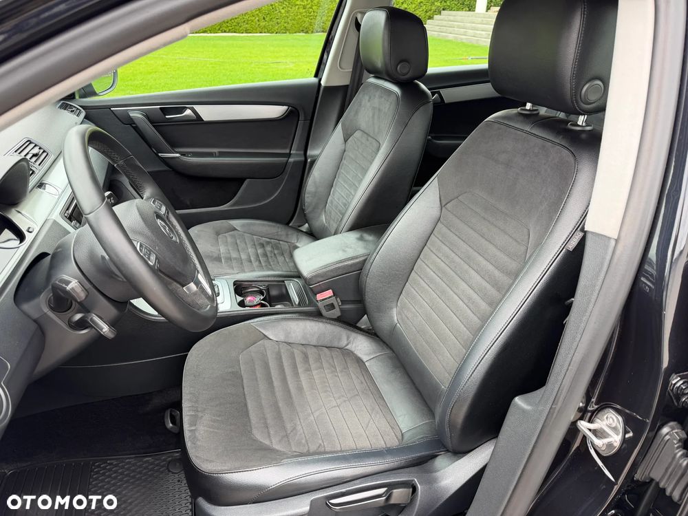 Volkswagen Passat 2.0 TDI Highline DSG - 12