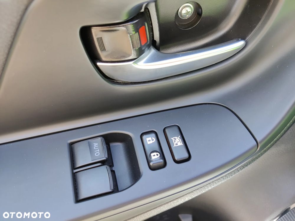 Toyota Yaris Hybrid 100 Premium EU6 - 22