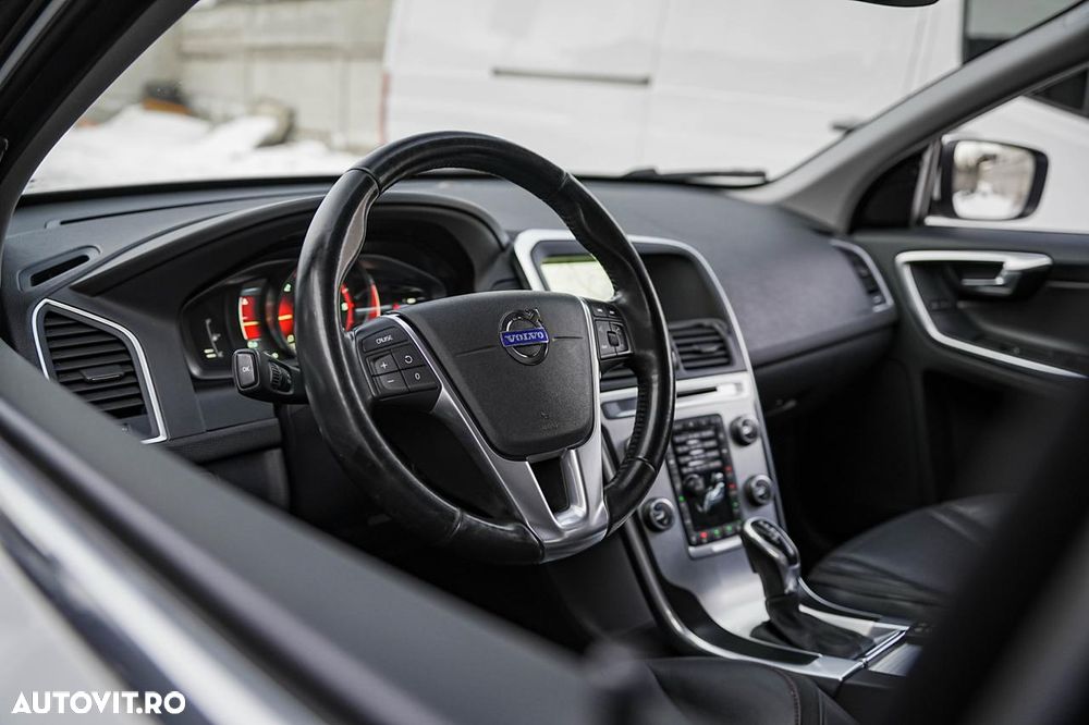 Volvo XC 60 D4 Geartronic Ocean Race - 13