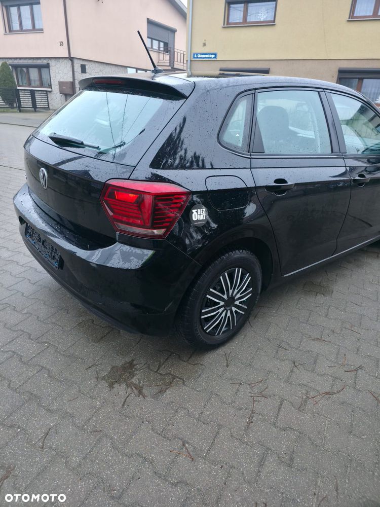 Volkswagen Polo - 2