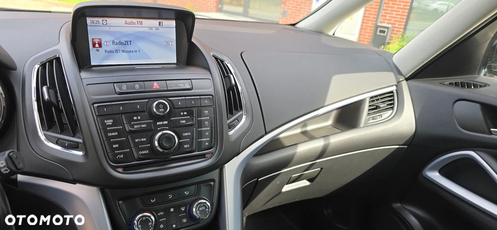 Opel Zafira Tourer 2.0 CDTI Automatik Edition - 30