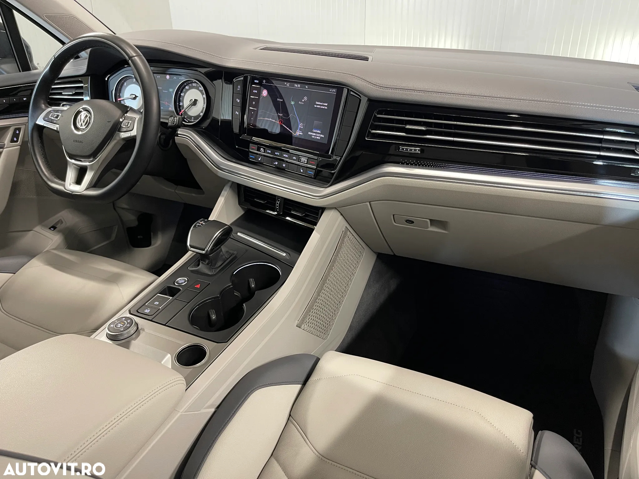 Volkswagen Touareg V6 TDI Elegance - 9
