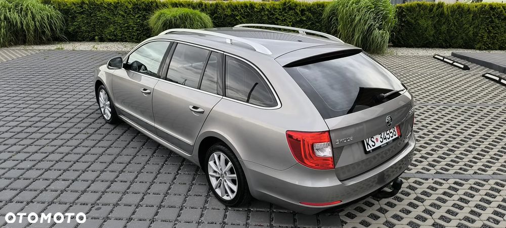Skoda Superb 1.6 TDI Elegance Greenline - 25