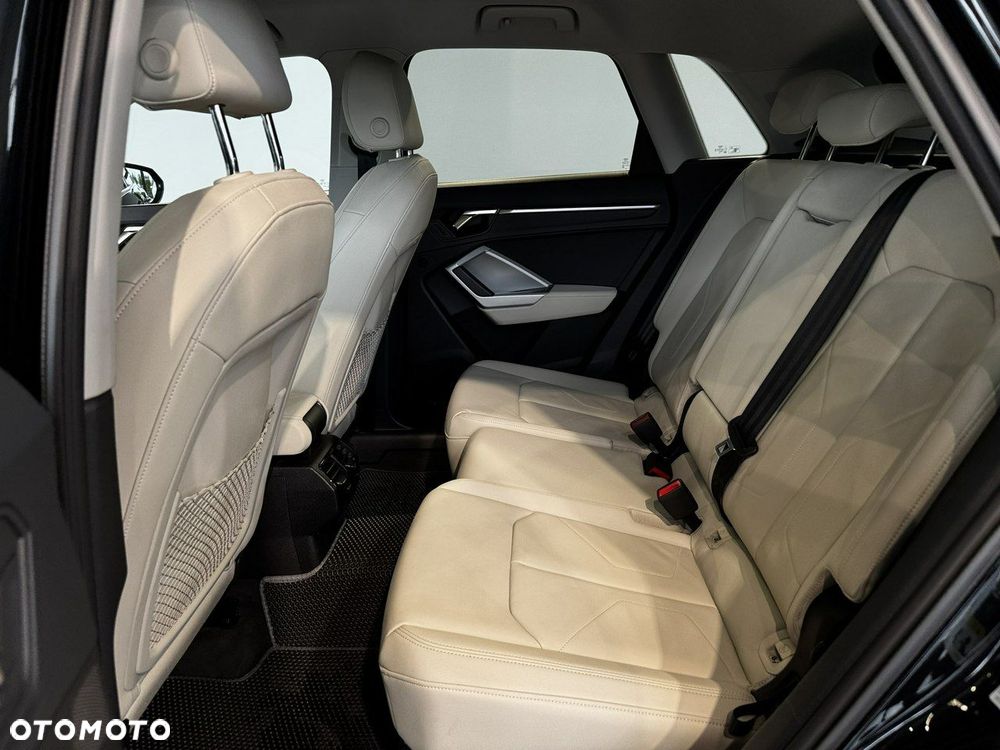 Audi Q3 - 16