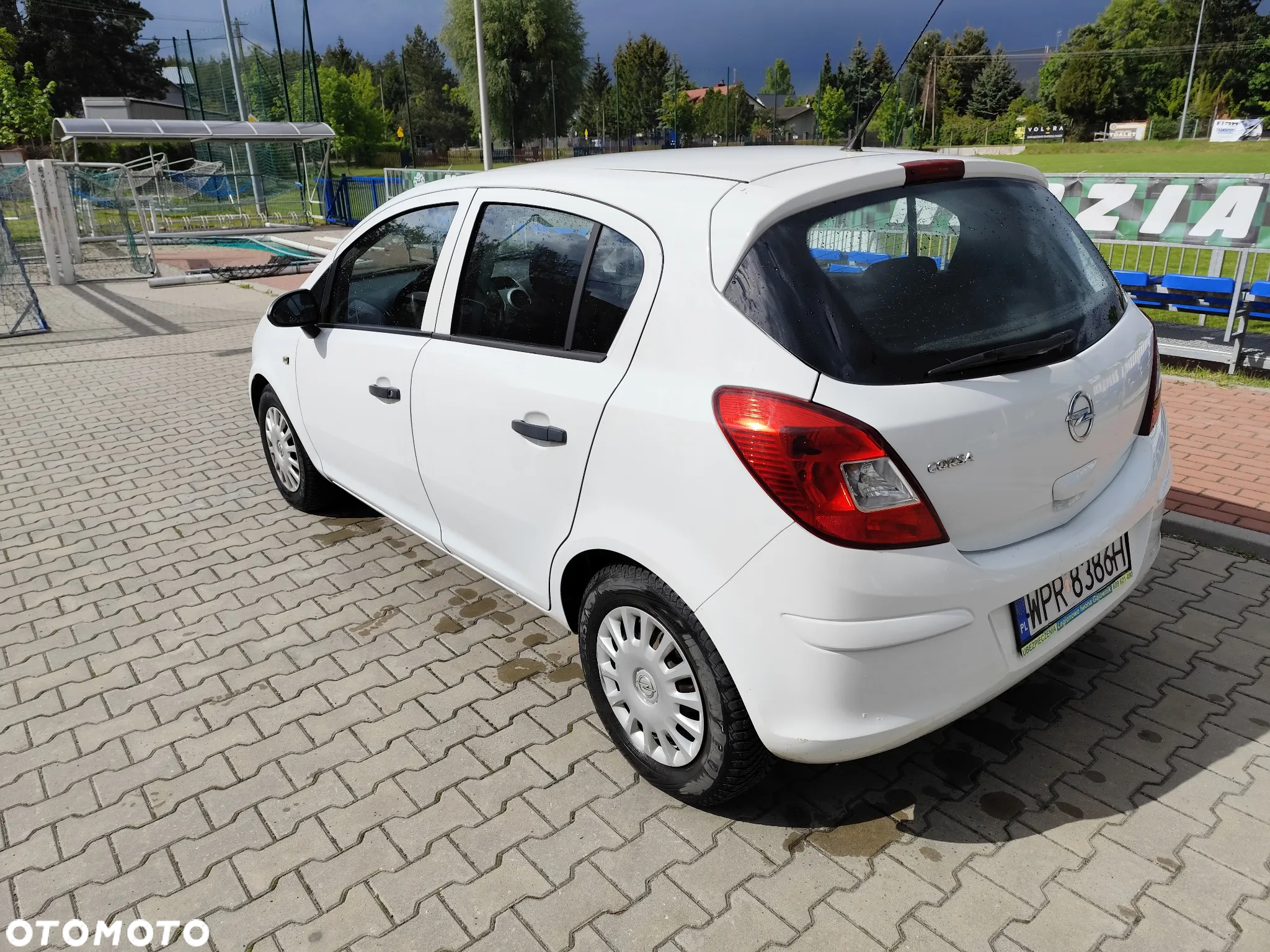 Opel Corsa 1.2 16V Enjoy - 4