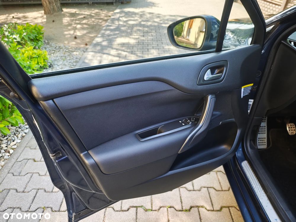 Citroën DS4 e-HDi 110 SoChic - 20
