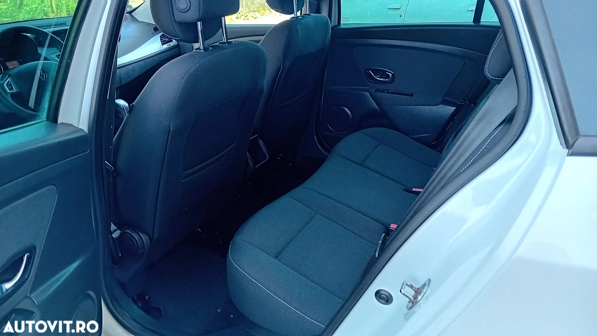 Renault Megane 1.5 dCi Dynamique Aut. - 11
