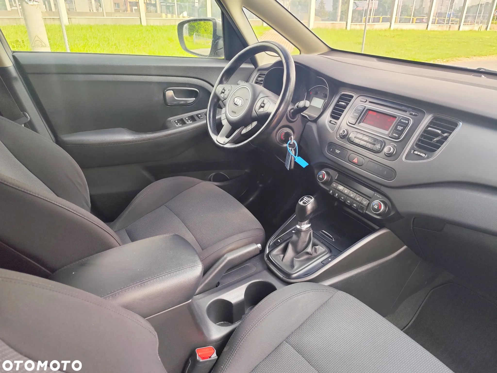 Kia Carens 1.6 GDI Dream Team Edition - 5