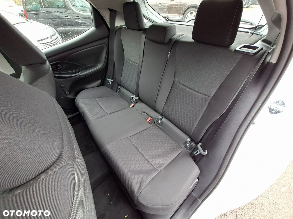 Toyota Yaris - 25
