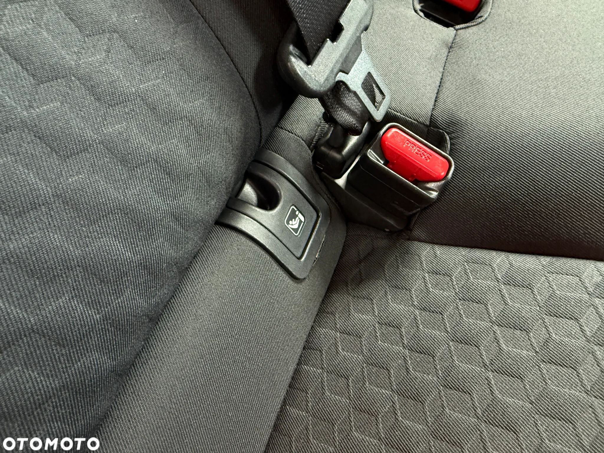 Toyota Yaris Hybrid 1.5 Comfort - 33