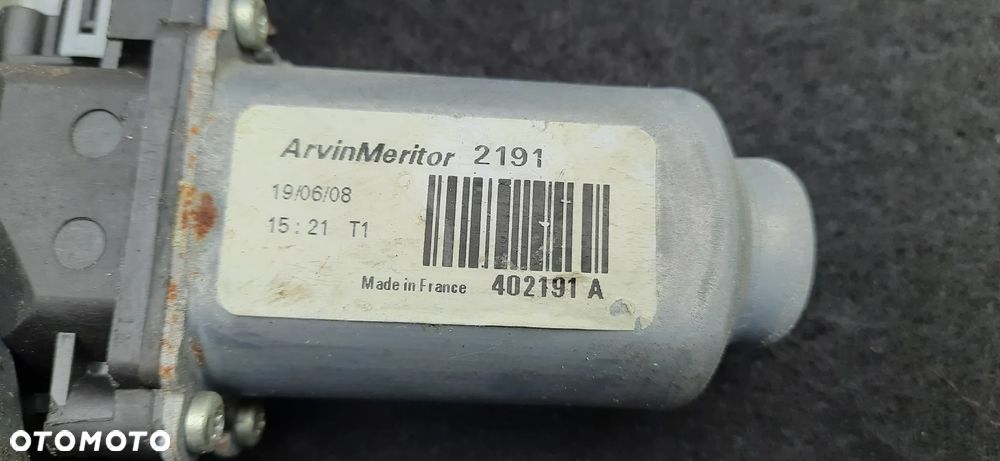 NISSAN QASHQAI I Podnośnik szyby lewy przód 80771jd000 1768 0066 lewy tył 402191a - 8