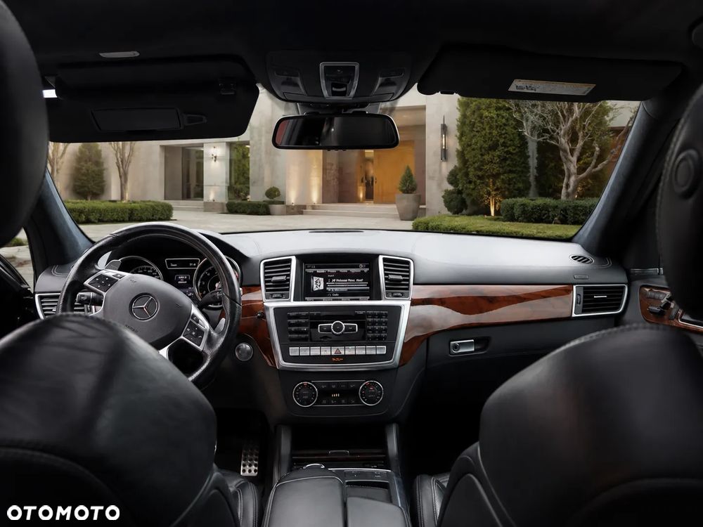 Mercedes-Benz GL 63 AMG - 16