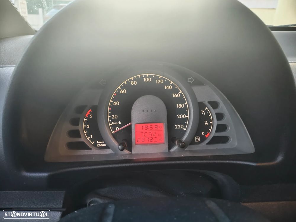 VW Fox 1.4 TDi T.Liso - 1