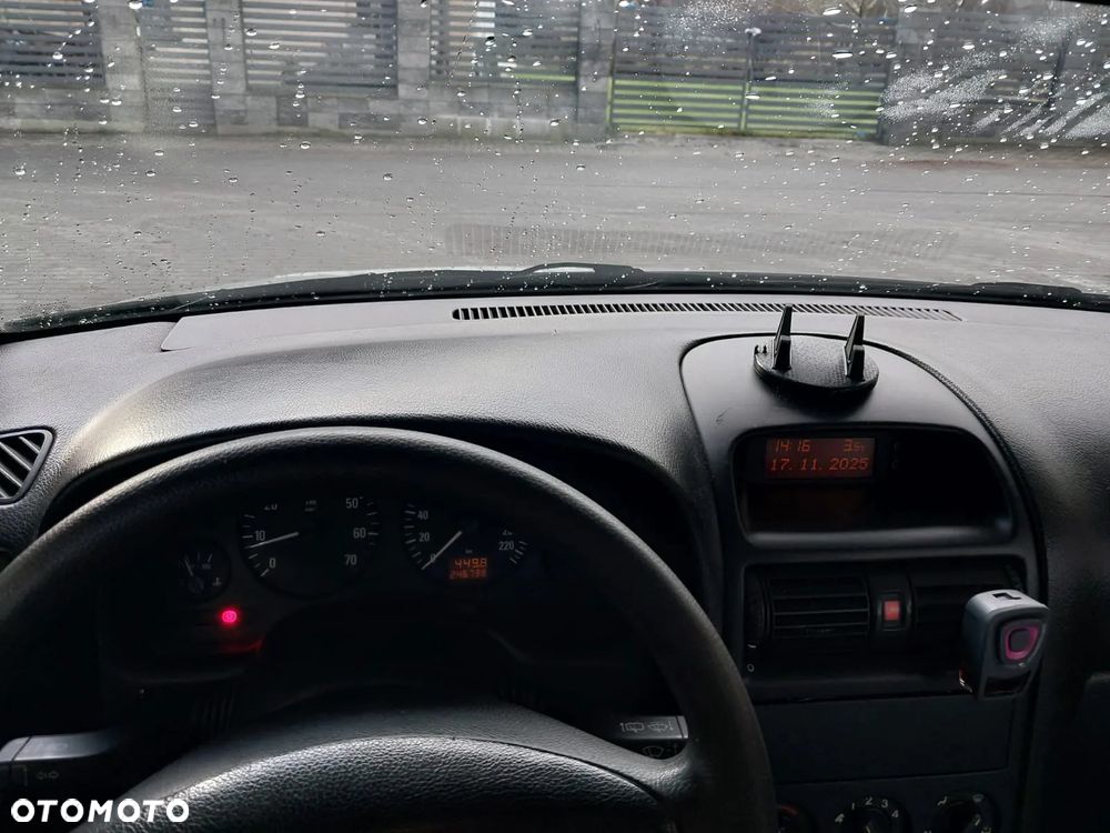 Opel Astra - 11