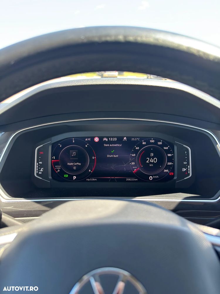 Volkswagen Tiguan 2.0 TDI SCR DSG 4Motion Elegance - 28