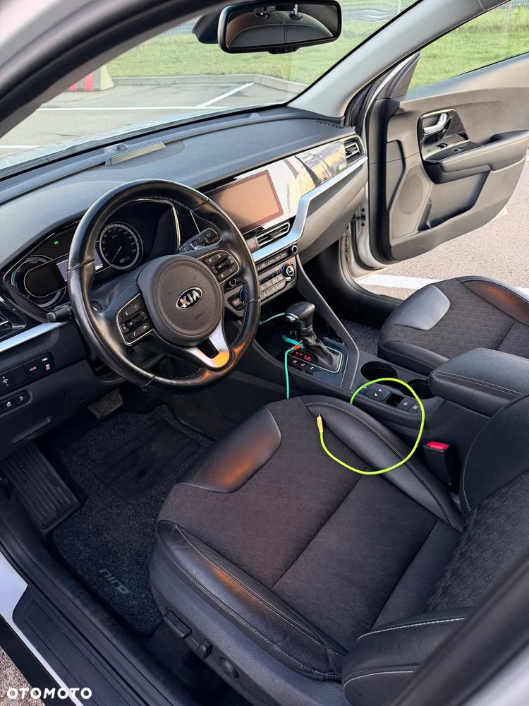 Kia Niro 1.6 GDI Plug-in Hybrid M - 8