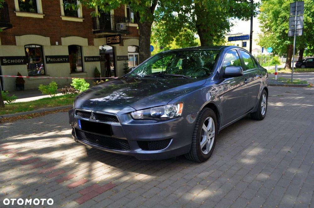 Mitsubishi Lancer - 3