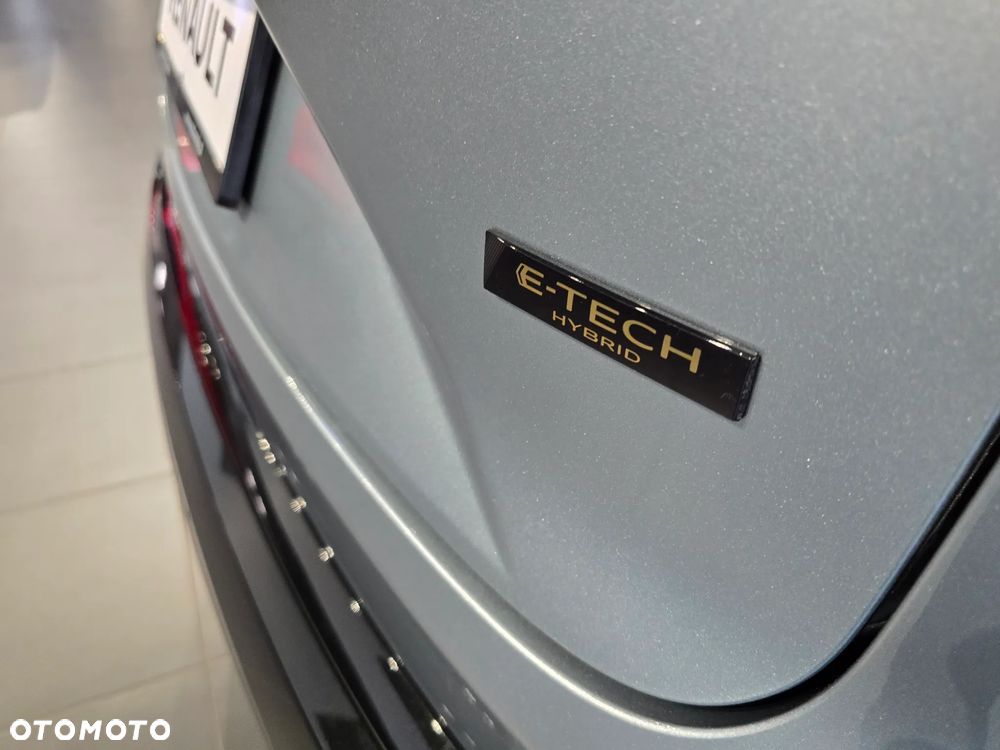 Renault Espace 1.2 E-Tech Full Hybrid 200 Iconic MMT 5os - 32