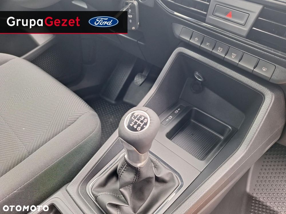 Ford Transit Connect - 11