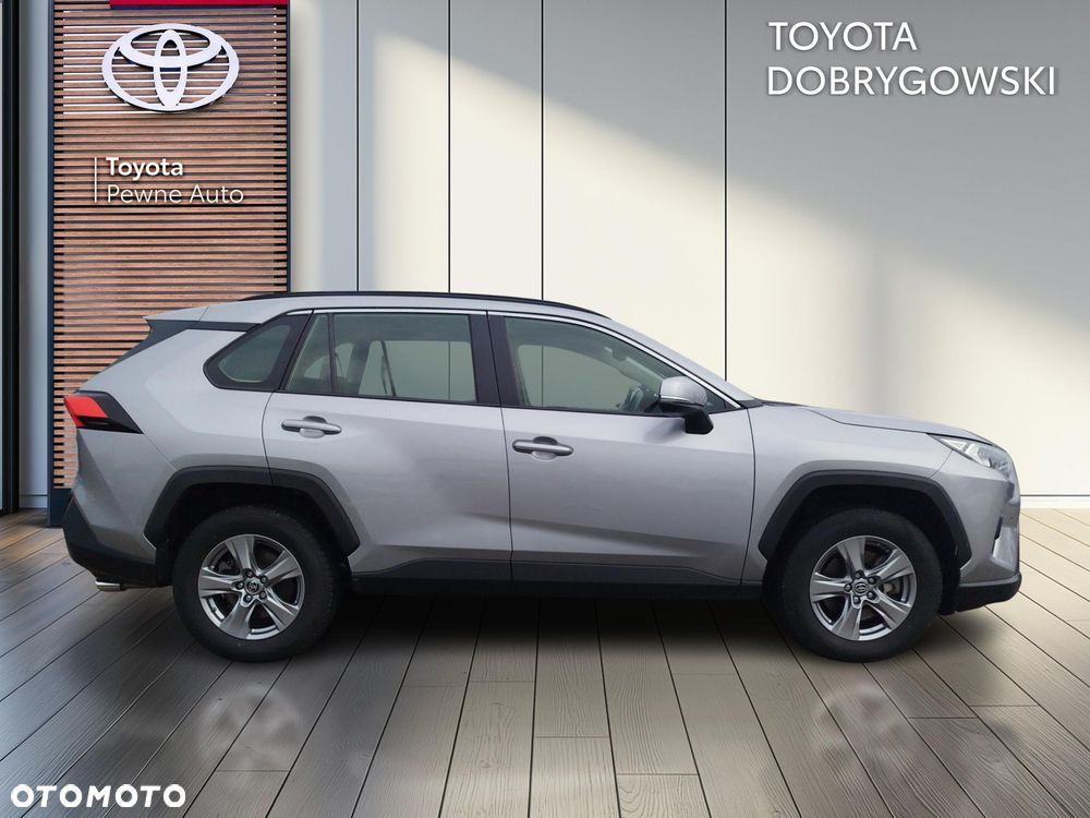 Toyota RAV4 - 6