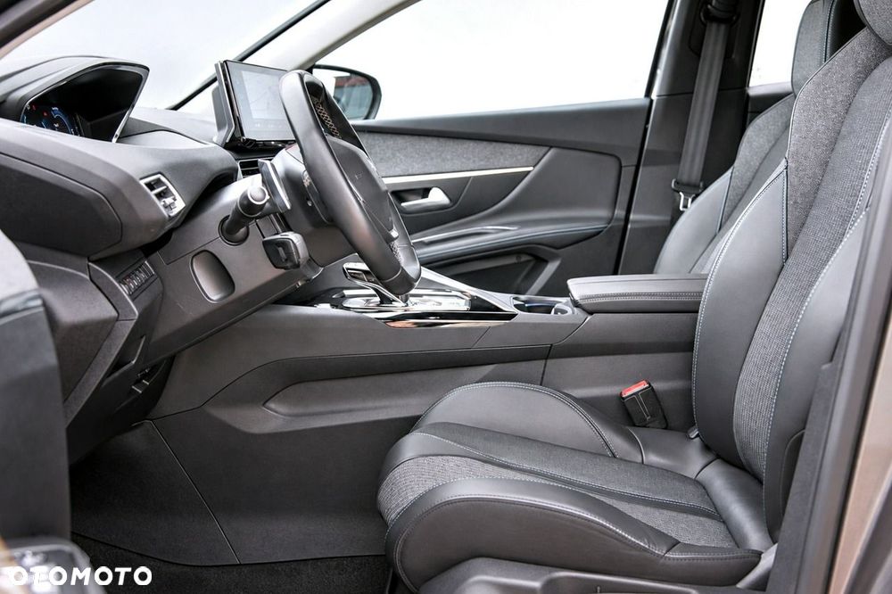 Peugeot 3008 1.6 PureTech Hybrid PHEV Allure Pack S&S EAT8 - 22