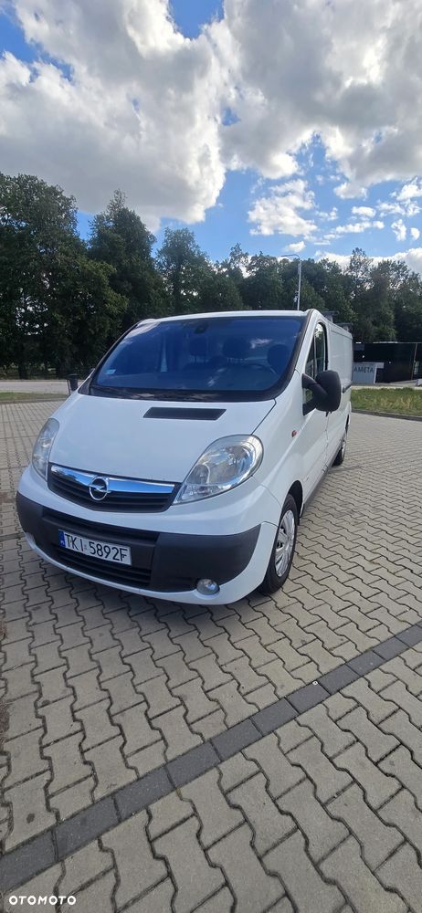 Opel Vivaro - 1