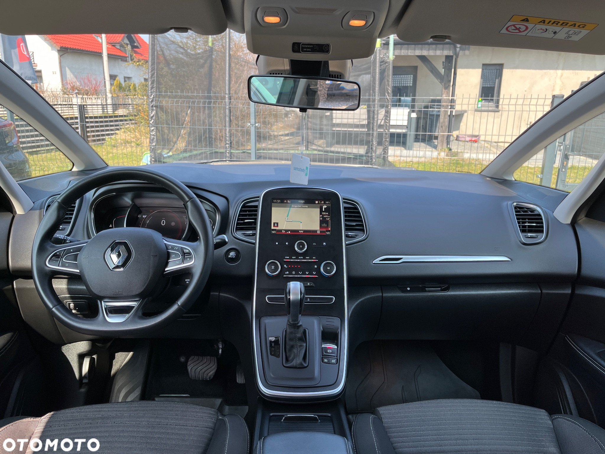 Renault Scenic BLUE dCi 120 EDC BUSINESS EDITION - 13