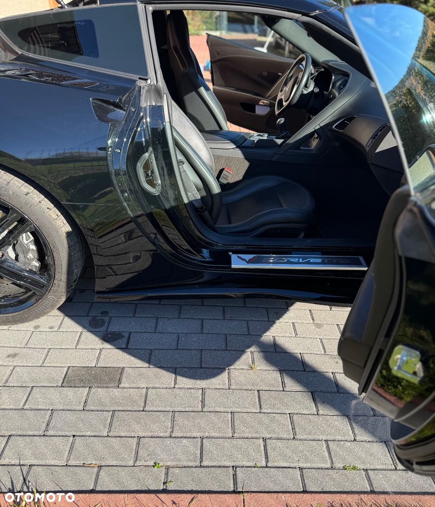 Chevrolet Corvette - 9