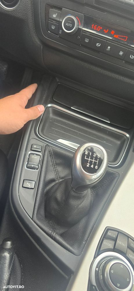 BMW Seria 3 318d - 21