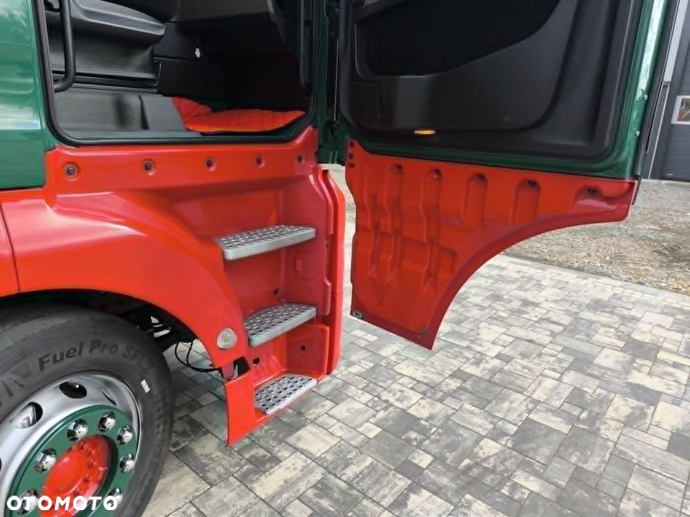 MAN TGX - 24