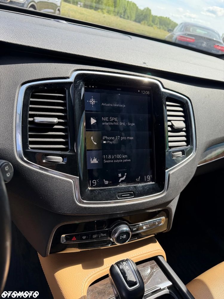Volvo XC 90 T6 AWD Geartronic Momentum - 11