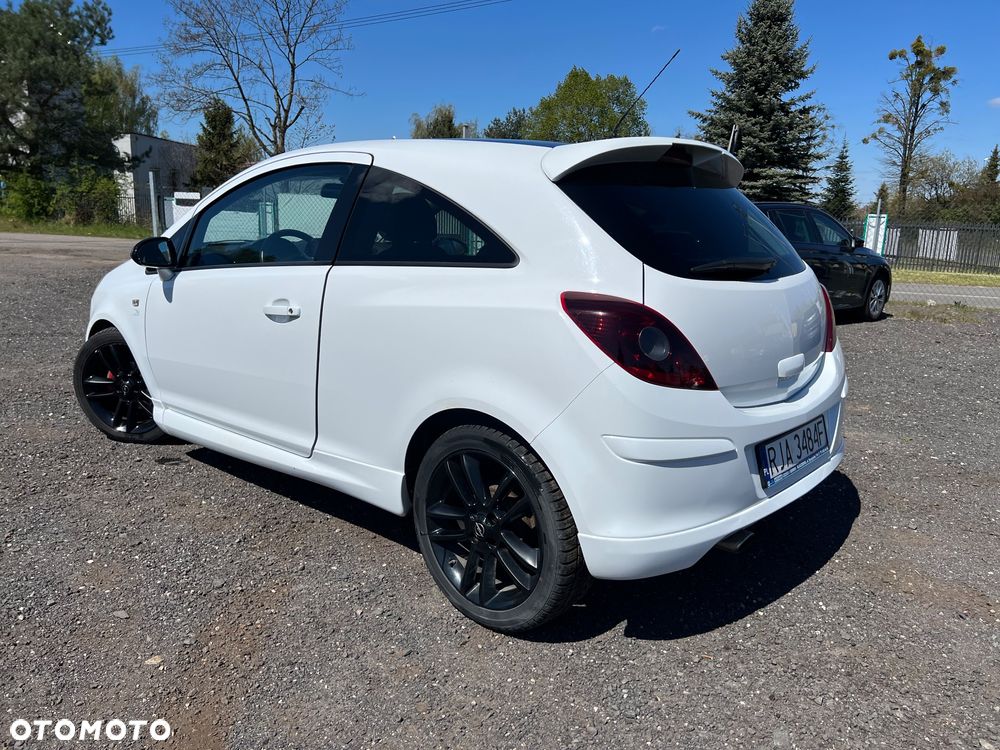 Opel Corsa 1.2 16V Limited Edition - 11