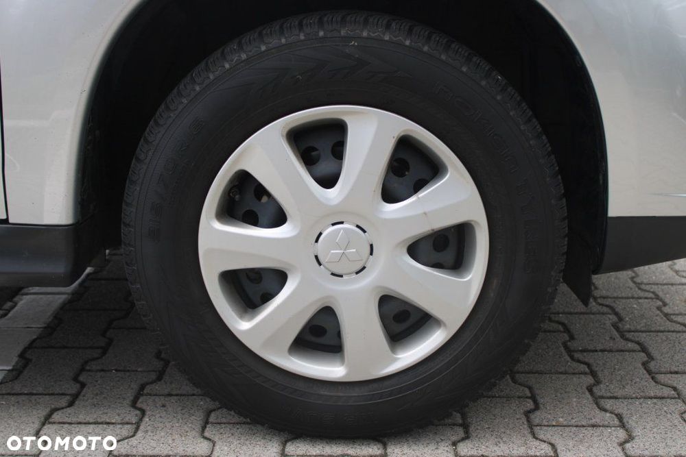 Mitsubishi ASX - 9