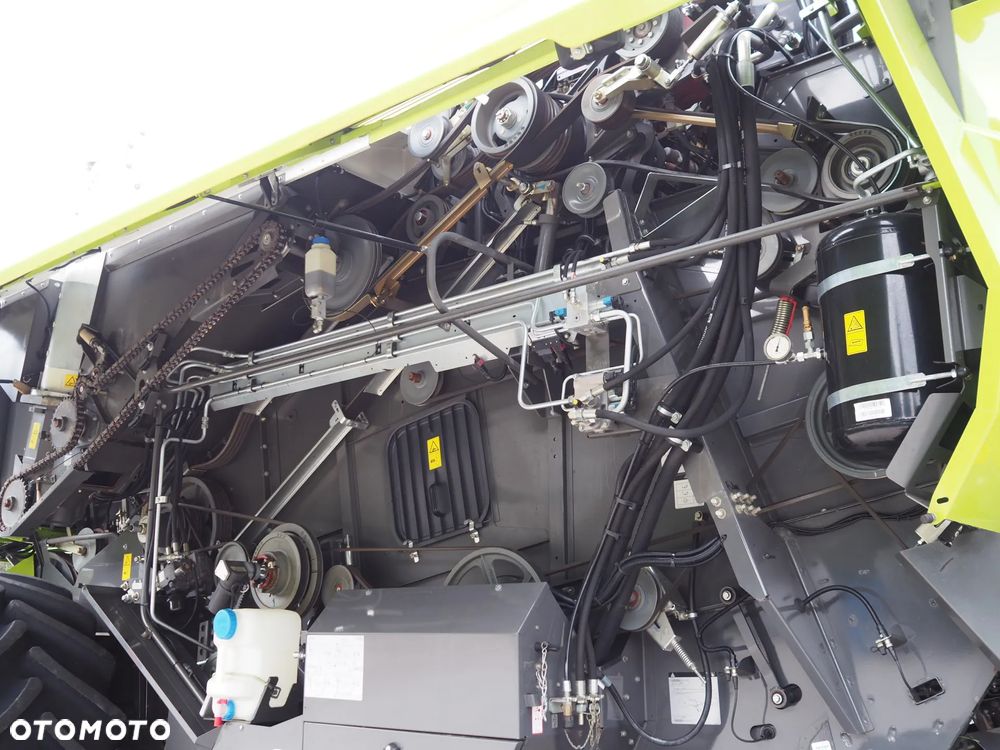 Claas Tucano 440 + V620 - 9