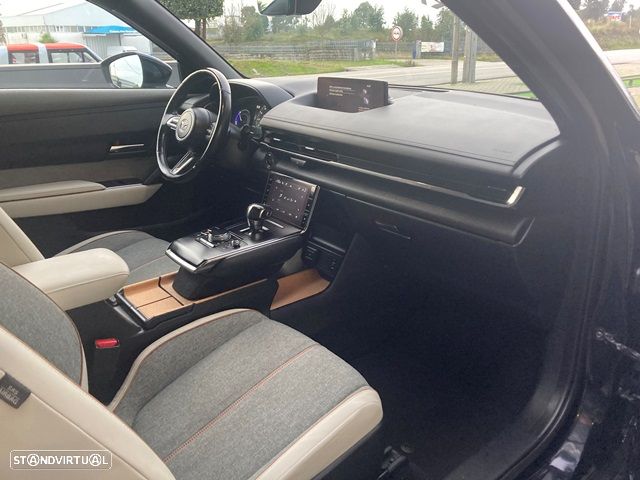 Mazda MX-30 e-SKYACTIV Excellence - 36