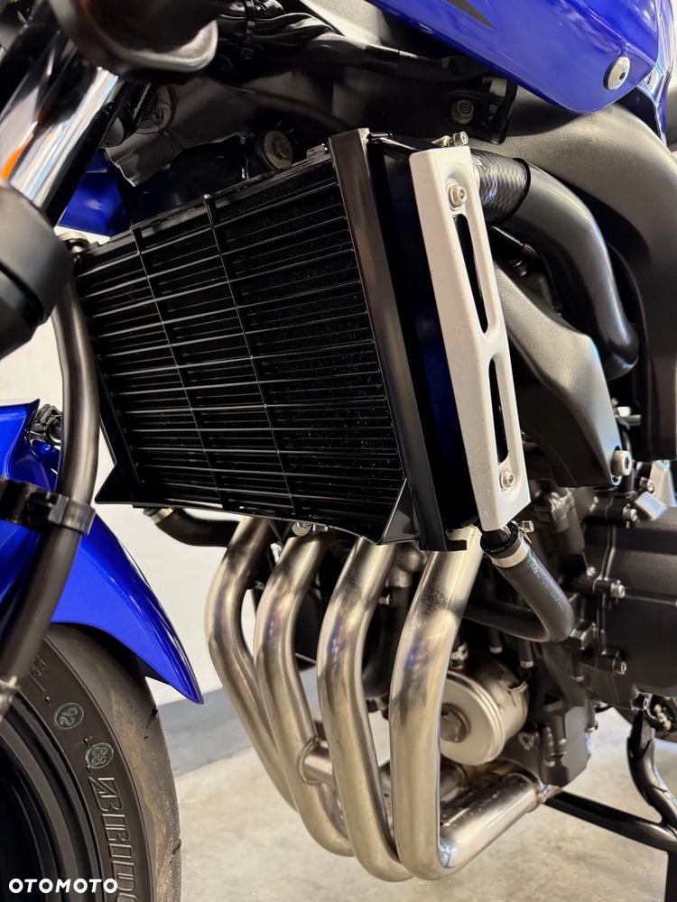 Yamaha FZ6 - 24