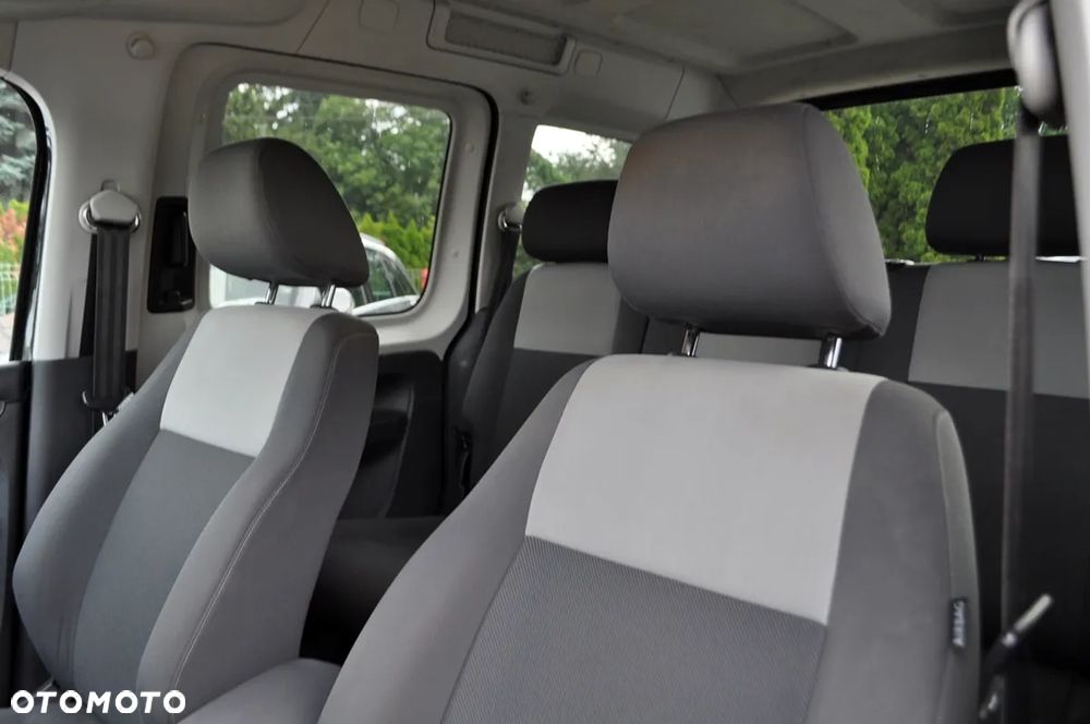Volkswagen Caddy Comfortline DSG - 14