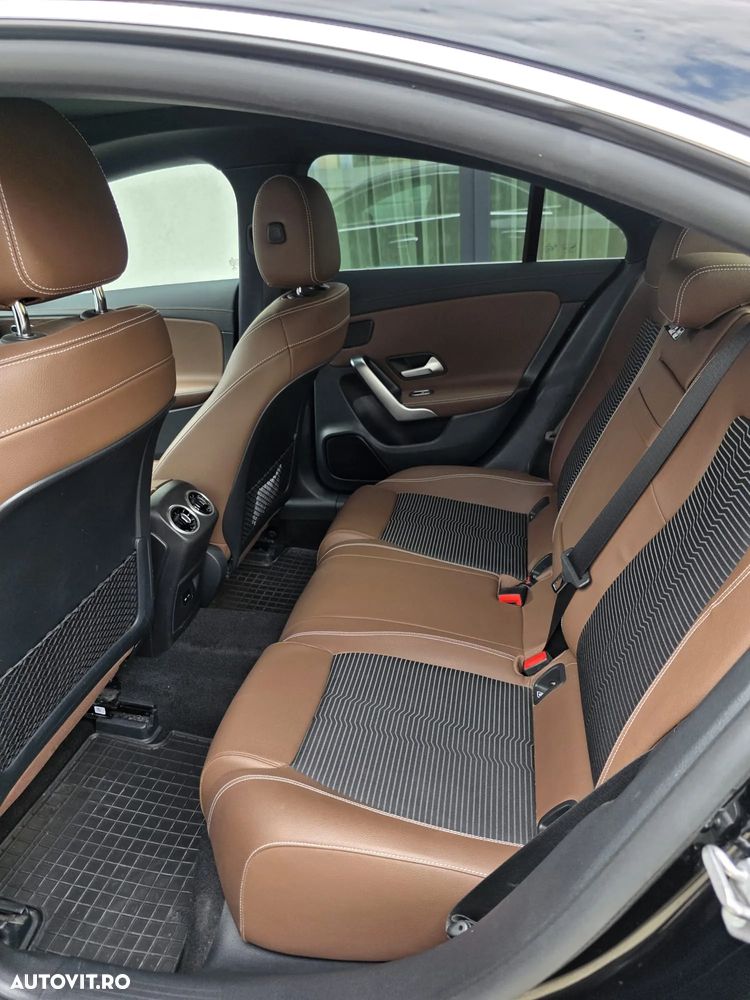 Mercedes-Benz CLA 220 4Matic 7G-DCT AMG Line - 8