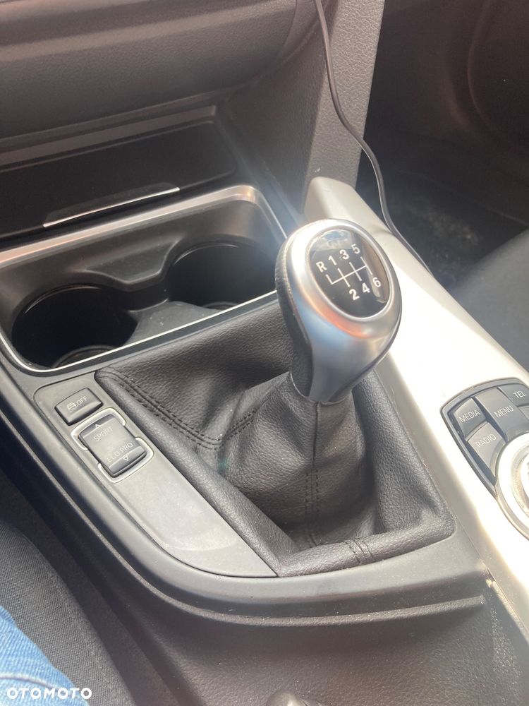 BMW Seria 3 320d Efficient Dynamics - 6