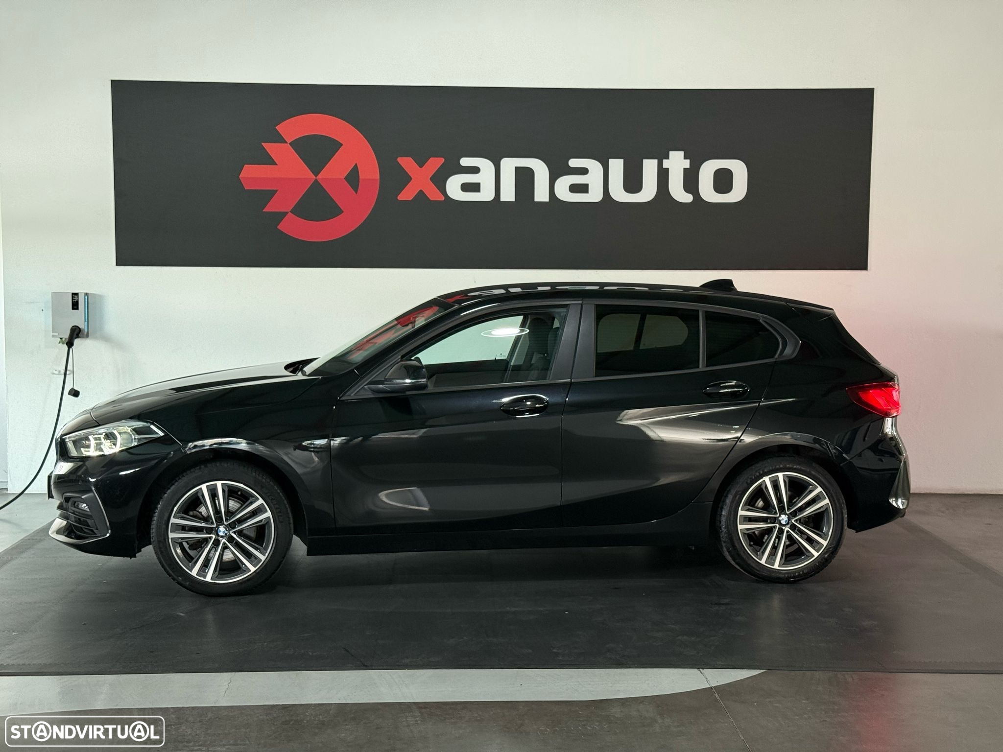 BMW 116 i Line Luxury - 3
