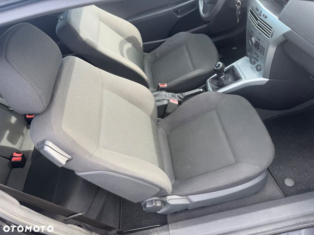 Opel Astra - 11