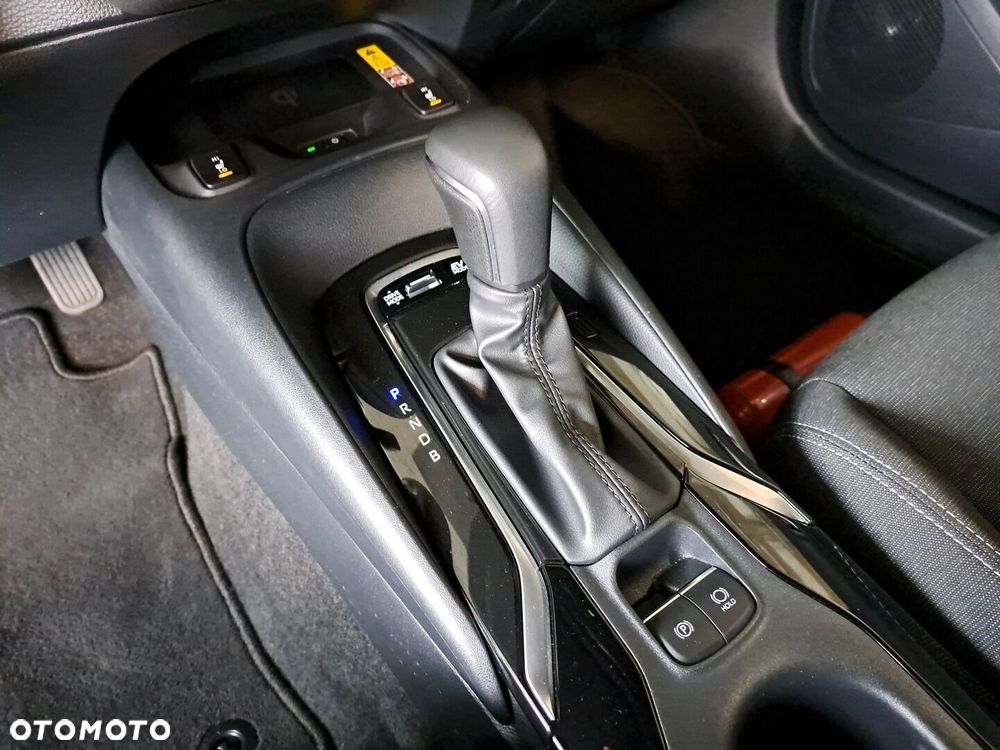 Toyota Corolla 1.8 Hybrid Comfort - 29