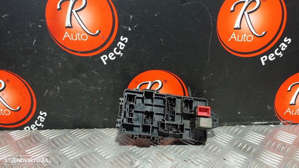 Caixa De Fusíveis Kia Carnival Ii (Gq) - 2